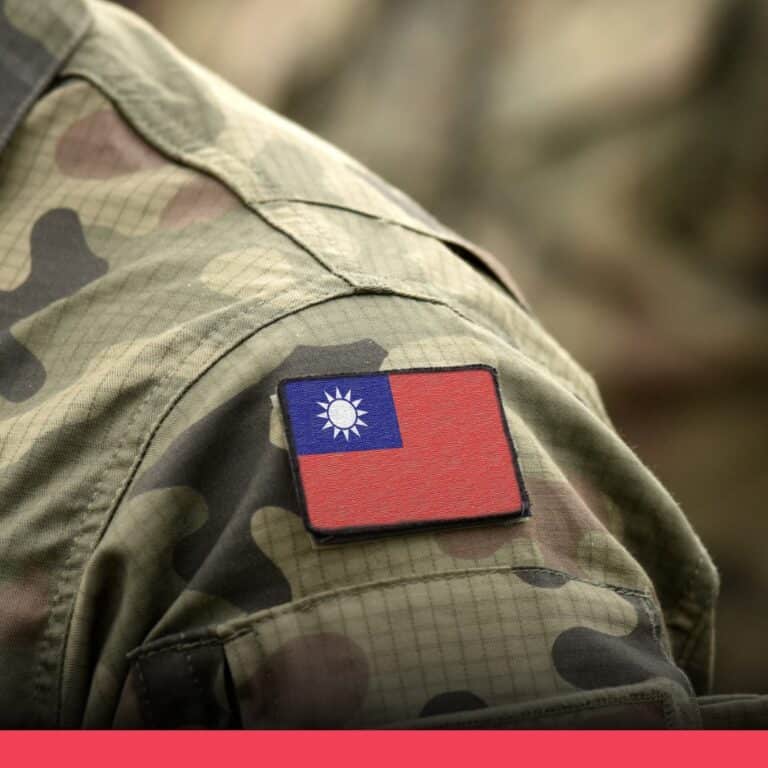 網傳總統令服役變2年、女性要當兵為假訊息