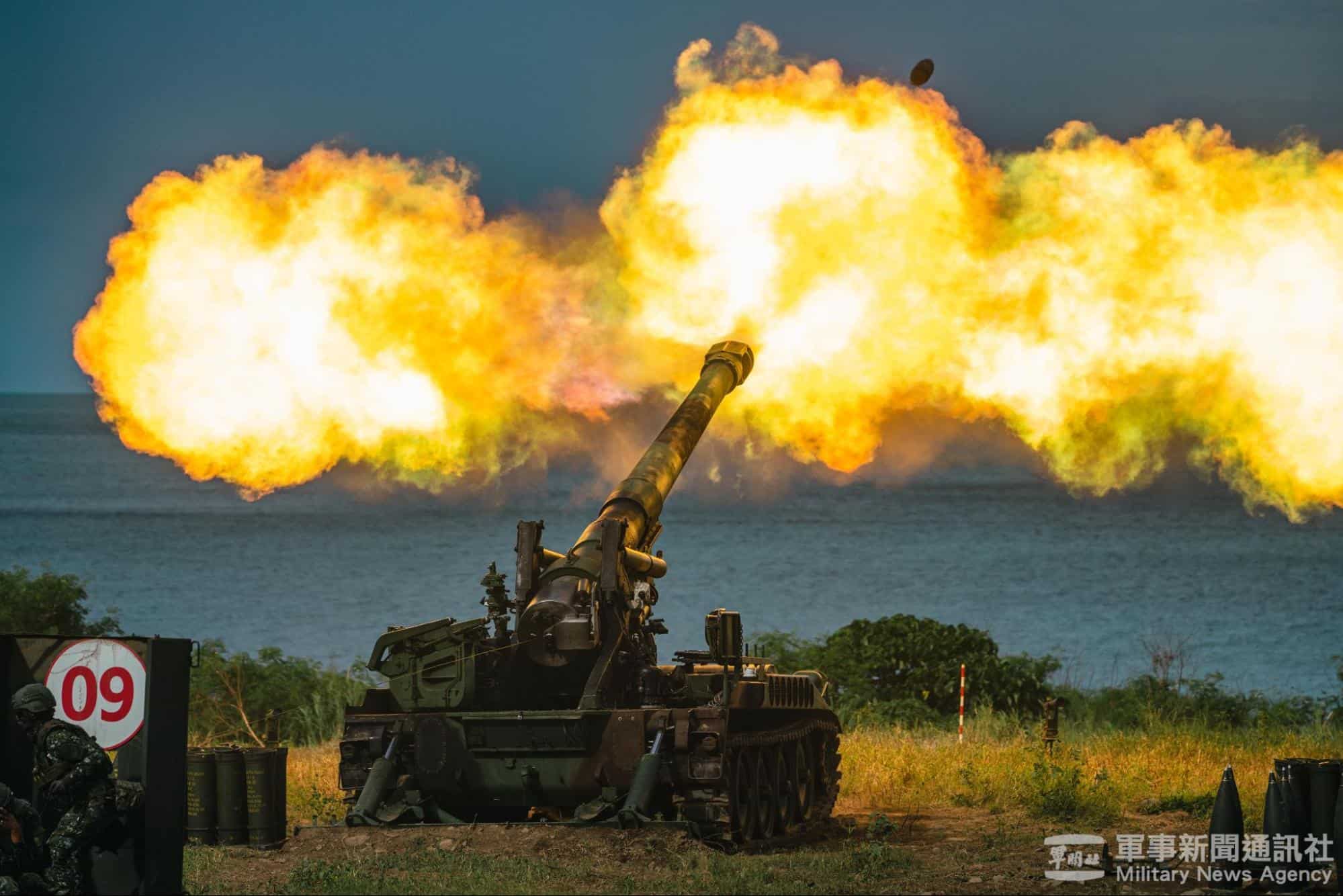 2025年8月28日國軍第四作戰區下半年重砲保養射擊(照片來源:軍聞社)