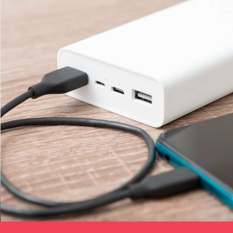 行動電源若膨脹，應停用並回收，不必先泡鹽水
