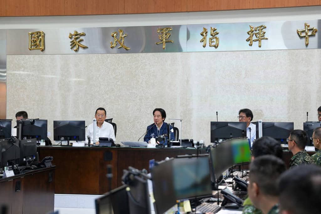 總統賴清德在萬鈞演練現身「國家政軍指揮中心」,研判為衡山指輝所或圓山指揮所/照片來源:軍聞社